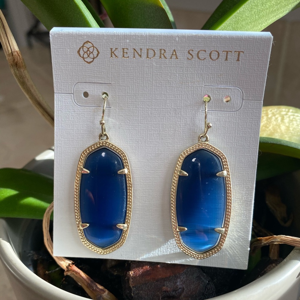 SOLD!! Kendra Scott Navy Elle Earrings
